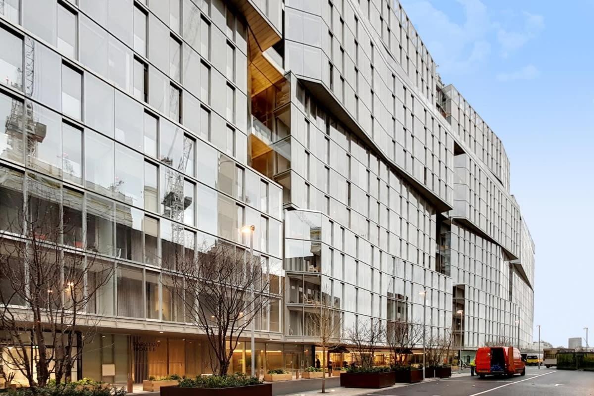 Battersea Power Station Apartment London Exterior photo